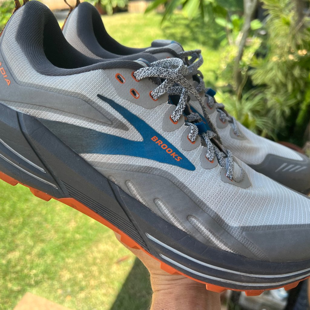 Mens Brooks 12.5